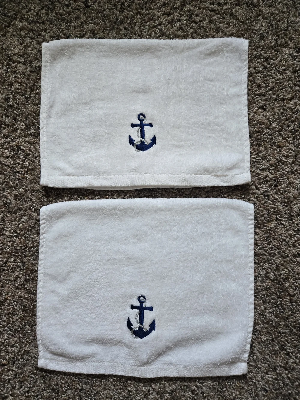 Serafina Nautical White Bathroom Fingertip Towels, Navy Anchor, Set of 2, 12x18